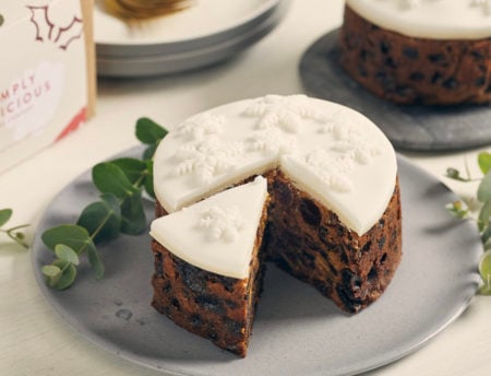 Round Christmas Cake in a Gift Box